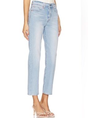 Light Wash Levi's Premium Red Tag Straight Leg Women's Jeans - Light wash